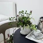 Arli Eris Rent بيت ضيافة *