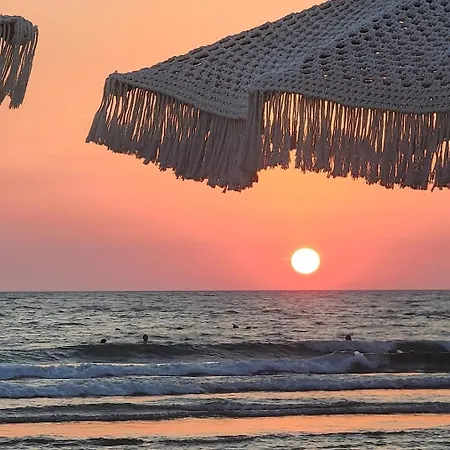 Arli Eris Rent ゲストハウス *